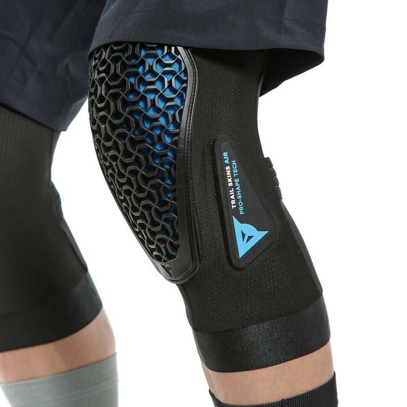 MTB・自転車用 プロテクター（膝） | TRAIL SKINS AIR KNEE GUARDS